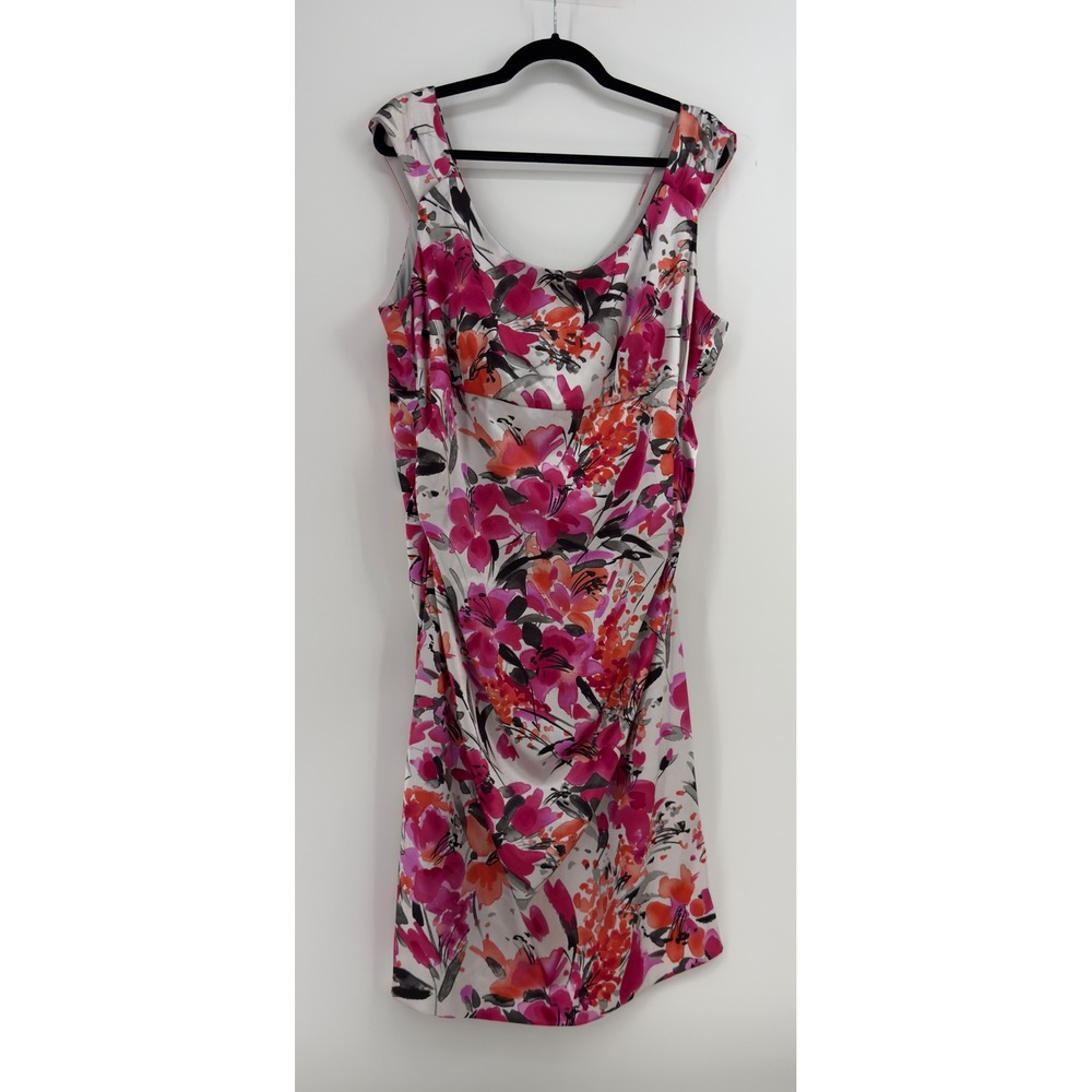 Floral Pink Sleeveless Dress - Picture 2 of 5